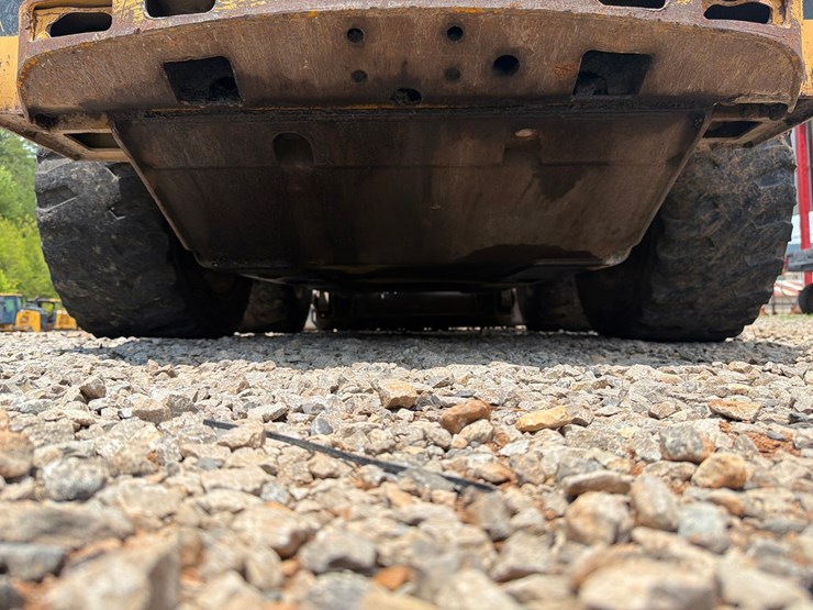 caterpillar-242b-image-61