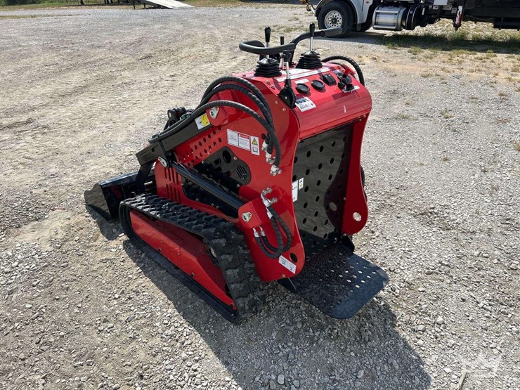 mini-skid-steer-loader-image-2