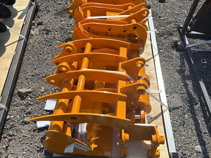 mini-excavator-attachment-set-image-3