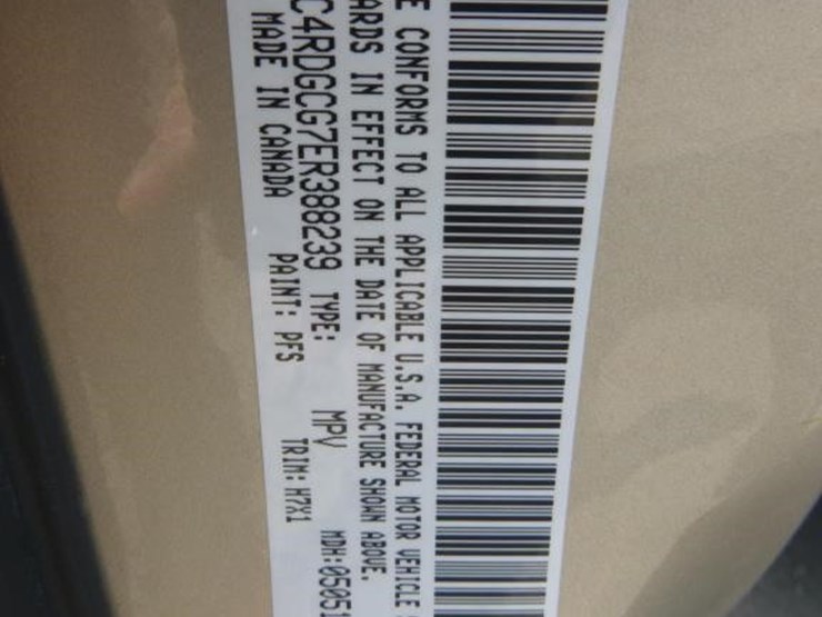2014-dodge-grand-caravan-image-17