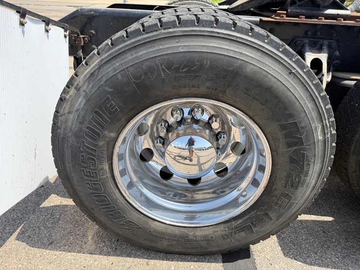 2018-kenworth-t880-image-73