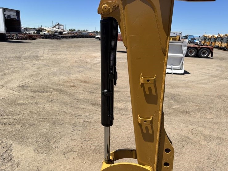 caterpillar-303cr-image-14