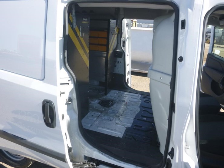 2021-ram-promaster-city-image-8