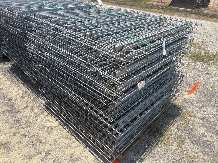 #84613-•-(1)-stack-wire-mesh-shelves-image-1
