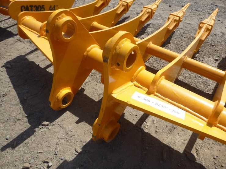 caterpillar-305-image-5