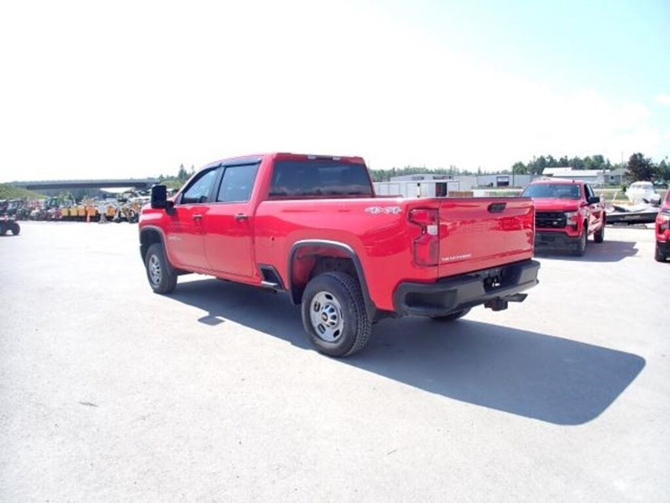 2023-chevrolet-silverado-2500-image-7
