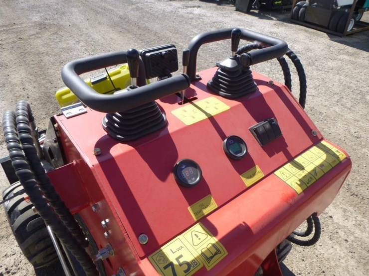 2026-sdlool-323tz-skid-steer-loader-image-14
