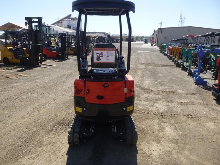 2026-tpm-18hh-hydraulic-excavator-image-8
