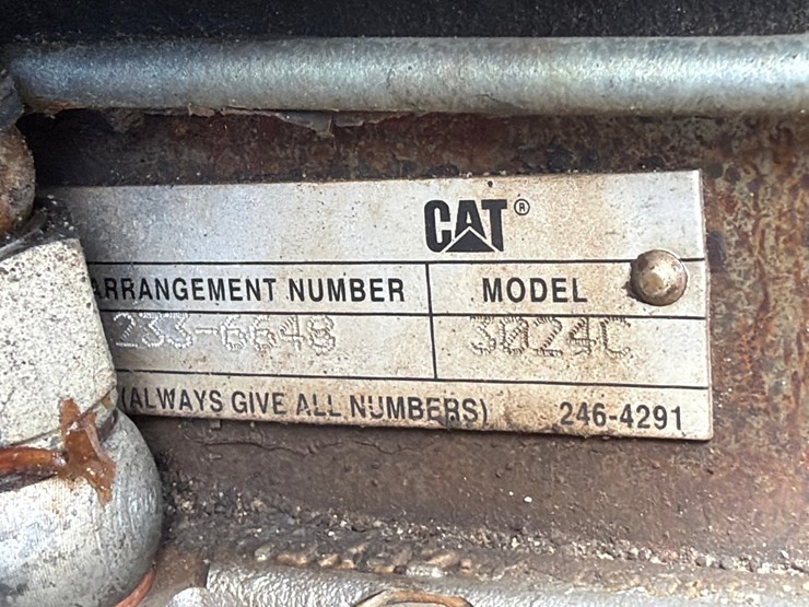 caterpillar-242b-image-49