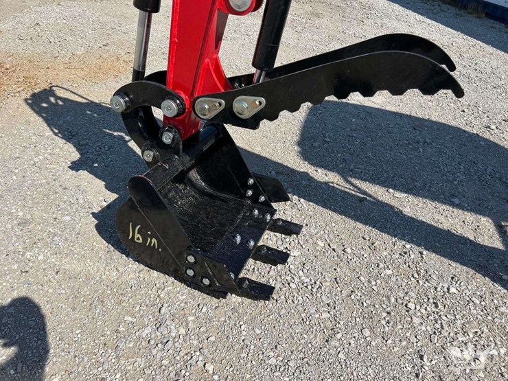 yanmar-enging-excavator-image-16