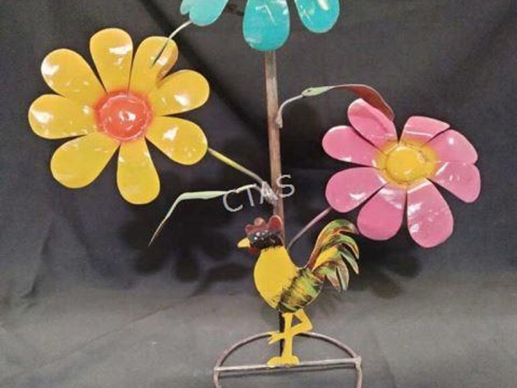 #25-•-metal-art---flowers-w/-small-rooster-image-1