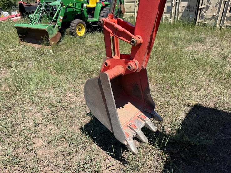 kubota-b26-image-45