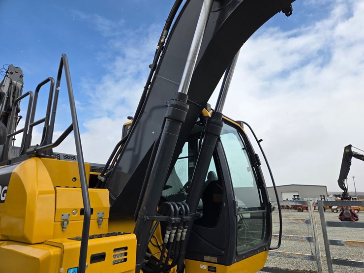 2019-deere-160g-lc-image-23