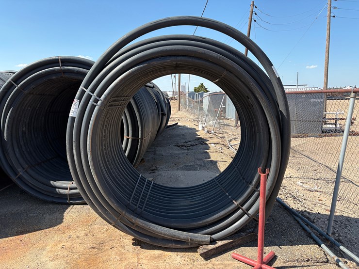 1000’-roll-of-used-3”-ips-poly-pipe-image-2