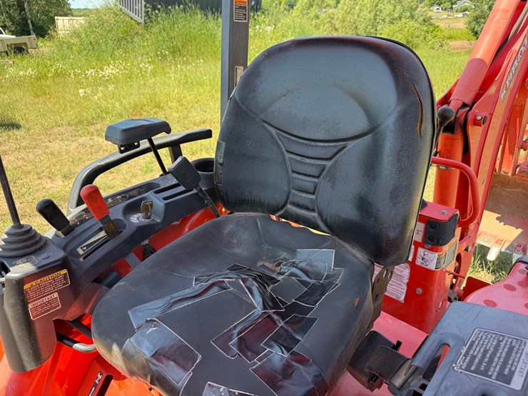 kubota-b26-image-72