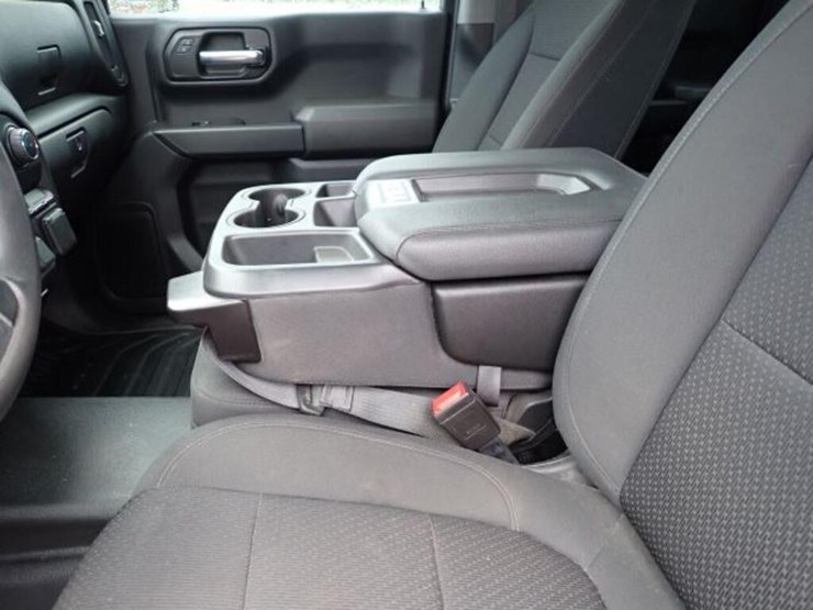 2022-chevrolet-silverado-1500-image-28