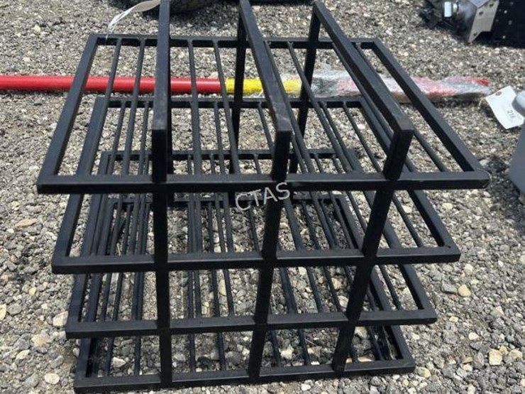 #218-•-metal-grid-frame-image-1