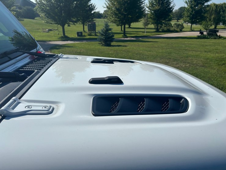 #2170-•-2023-jeep-gladiator-pickup-image-25