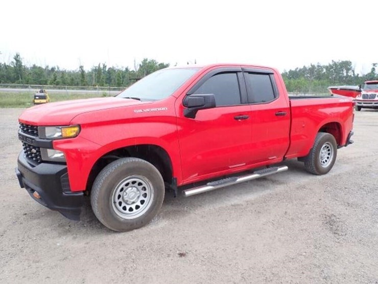 2022-chevrolet-silverado-1500-image-1