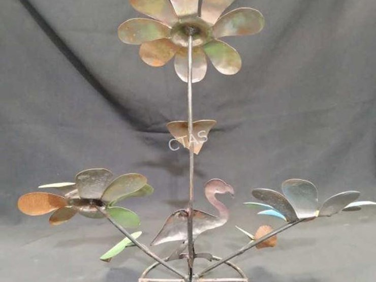 #26-•-metal-art---flowers-w/-small-flamingo-image-2