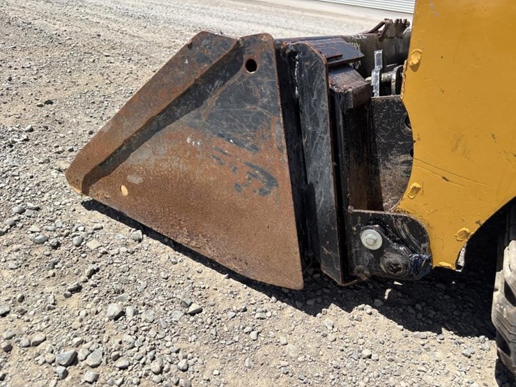 2022-asv-rt40-skid-steer-track-loader-image-9