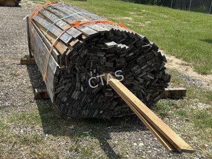 #150-•-lumber---weathered-1x4-lumber-up-to-14'-image-2