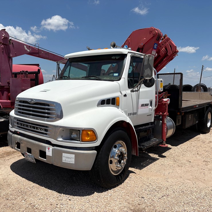 2001 STERLING M7500 ACTERRA