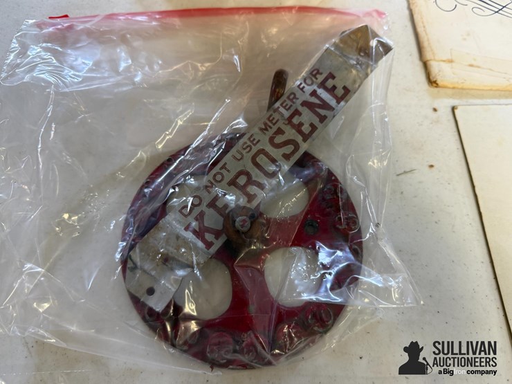 misc-gas-station-memorabilia-image-3