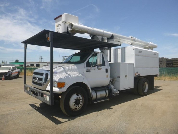 2015-ford-f750-image-1