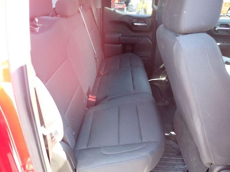 2024-chevrolet-silverado-1500-image-36