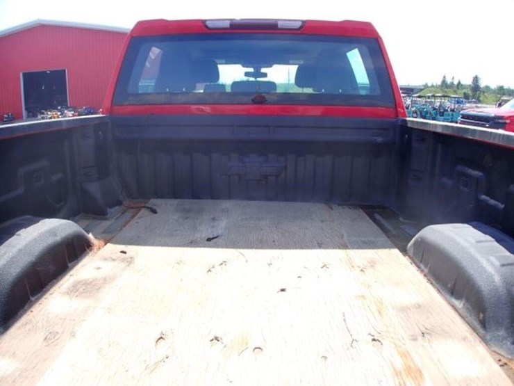 2022-chevrolet-silverado-2500-image-34