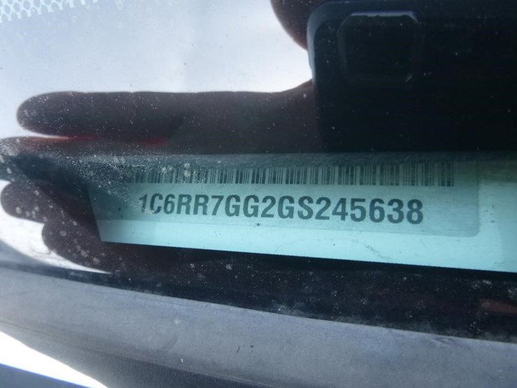2016-dodge-1500-image-15