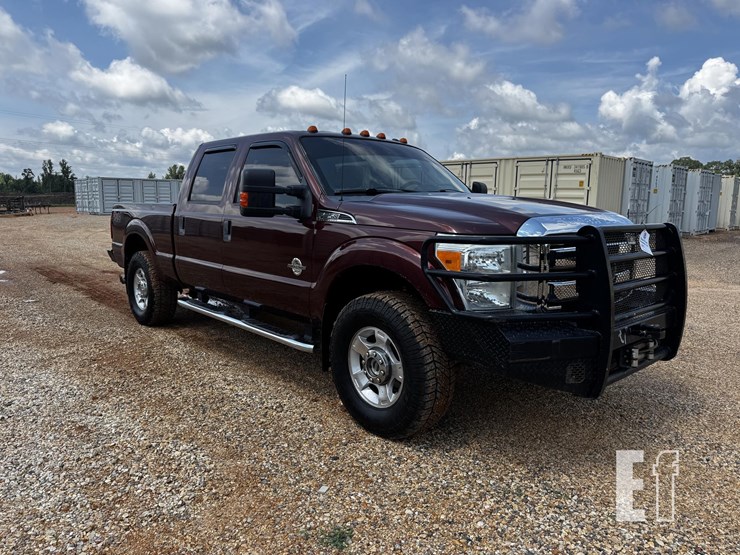 2015-ford-f250-sd-xlt-image-6