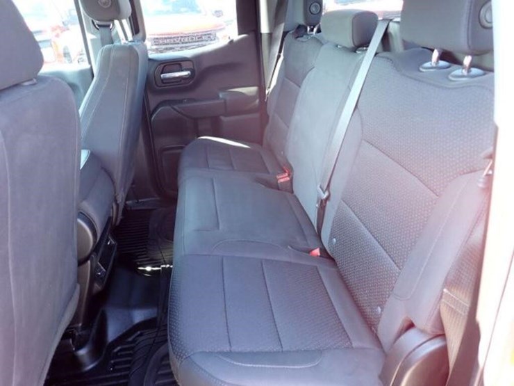 2023-chevrolet-silverado-1500-image-27