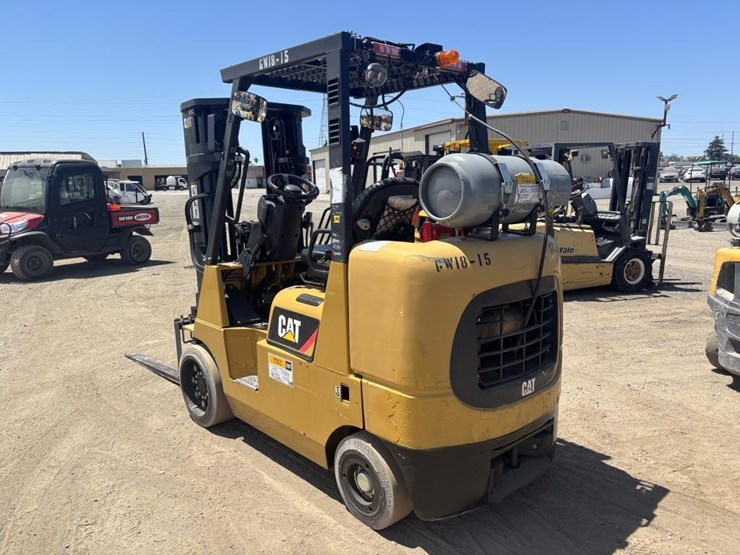 2018-caterpillar-gc35k-image-4
