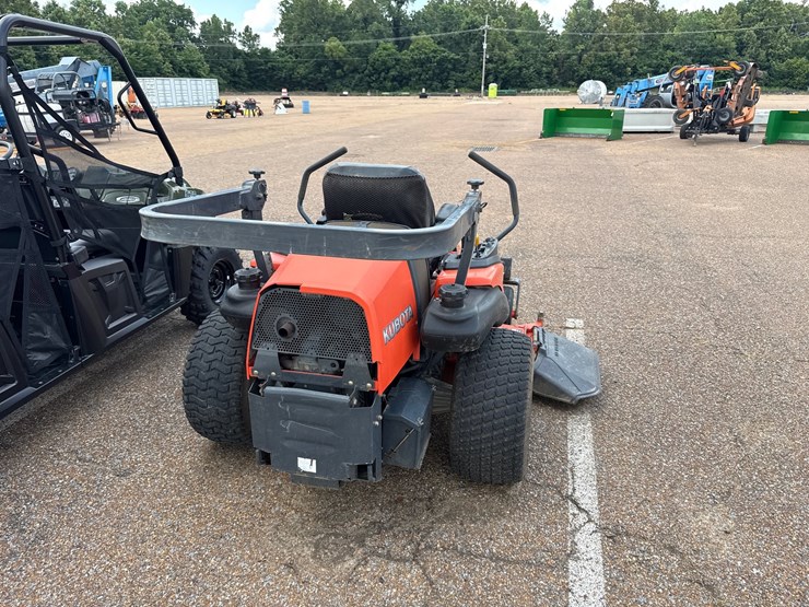 kubota-zd331-image-5