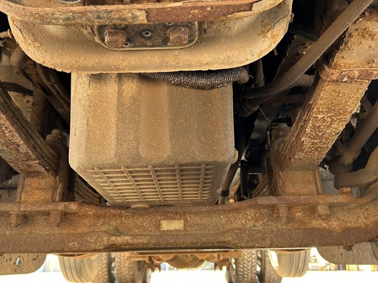 #1433-•-2005-western-star-tri-axle-day-cab-truck-tractor-image-35
