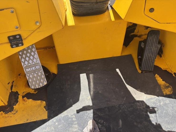 2020-sellick-s60j4e-4-rt-forklift-image-27