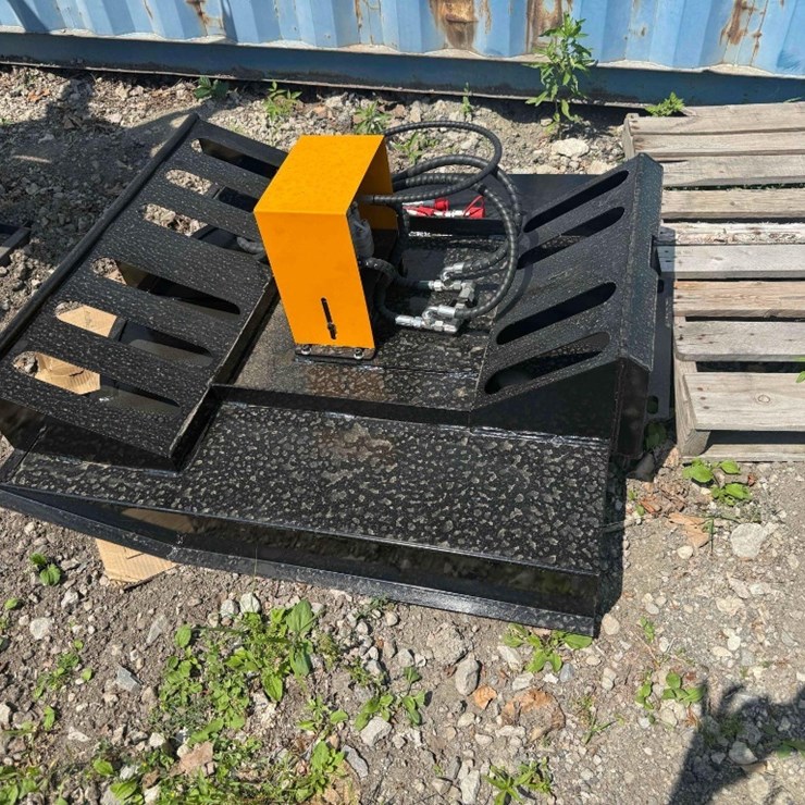 New GiYi Mini Skid Steer Brush Hog