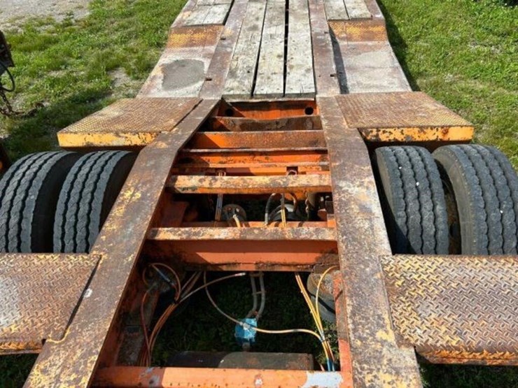 2010-eager-beaver-50gsl/3-50-ton-quad/a-lowboy-112-image-33