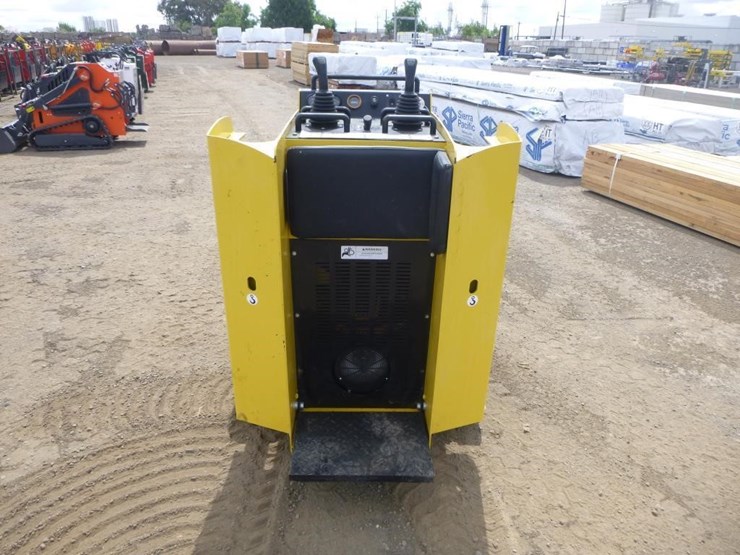 2023-diggit-scl850-skid-steer-track-loader-image-8