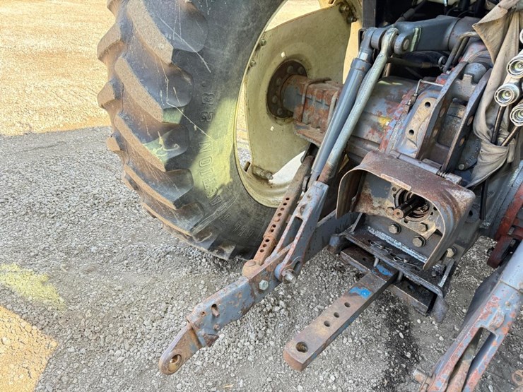 ford-7740-image-15