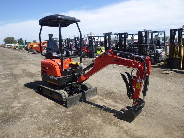 2026-tpm-18hh-hydraulic-excavator-image-2