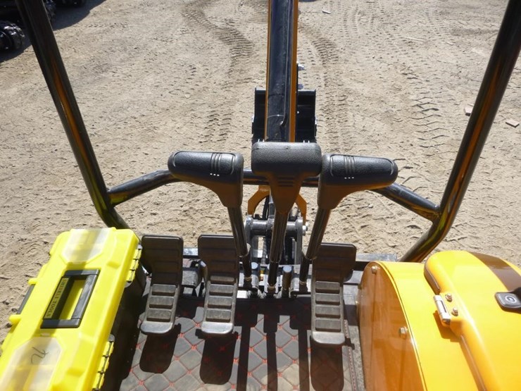 vicsec-vc20k-hydraulic-excavator-image-21