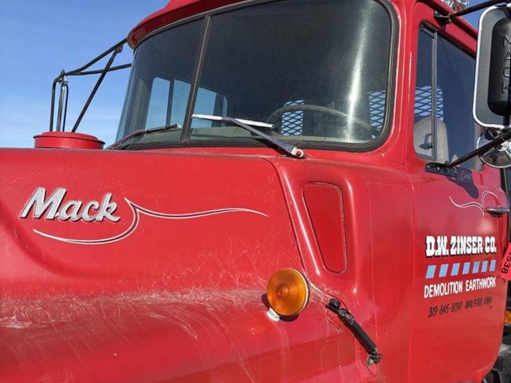 1976-mack-dm600-image-20
