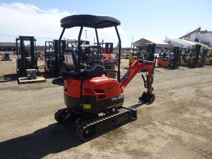2026-tpm-18hh-hydraulic-excavator-image-3