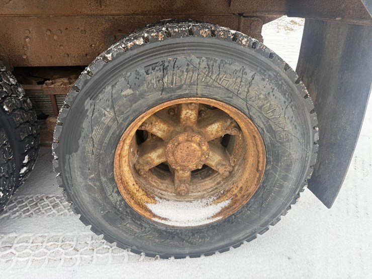 #1434-•-1990-ford-quad-axle-dump-truck-image-64