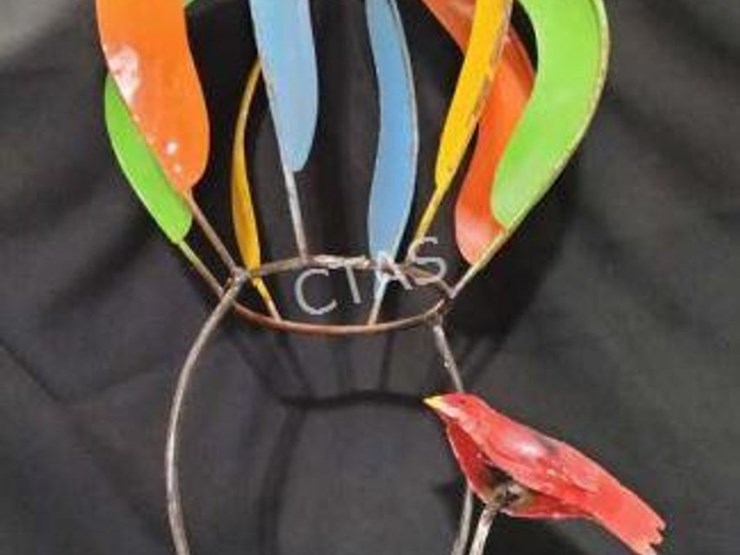 #29-•-metal-art---hanging-hot-air-balloon-w/-cardinal-image-1
