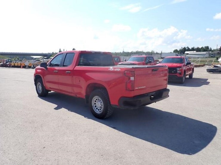 2023-chevrolet-silverado-1500-image-7