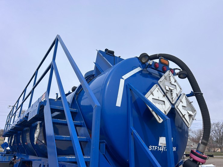 #1494-•-2017-worley-welding-works-tanker-trailer-image-16
